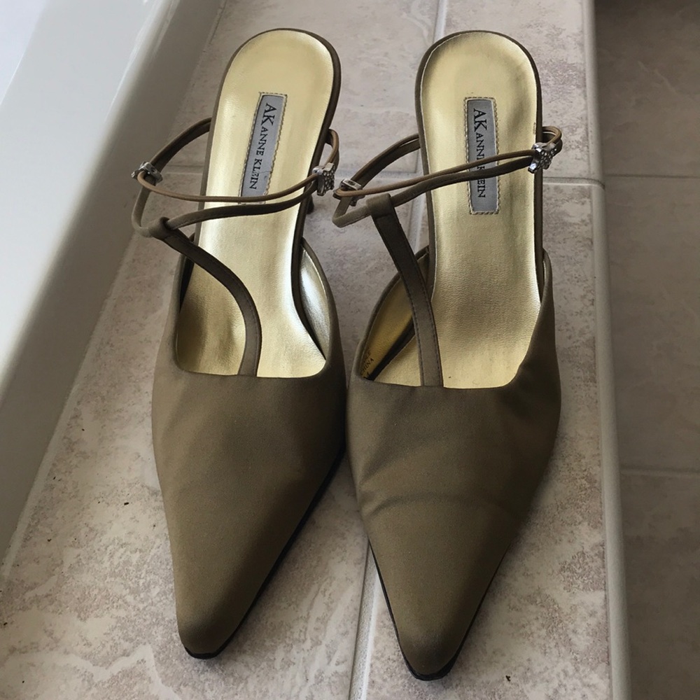 Anne Klein gold heels